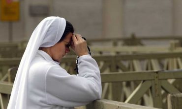 Cardinals celebrate Mass prior to entering conclave
