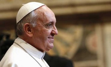 Pope Francis to live in Vatican guesthouse
