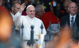Christian credibility hindered by hypocrisy, pope says