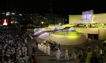 400,000 attend opening World Youth Day Mass
