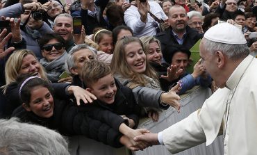God reveals himself to humble hearts, says pope