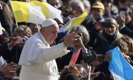 Honor, show gratitude for elderly, pope says