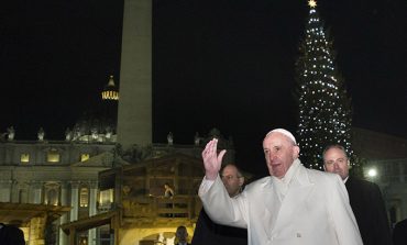 Mercy gives hope for new year, pope says