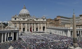 Jesus restores life through compassion, pope says