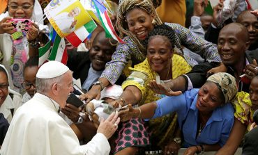 Mercy received must be mercy shared, pope says