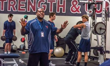 JPII hires former Dallas Cowboy as football coach