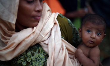 Pope: Helping refugees means converting hearts hardened against them