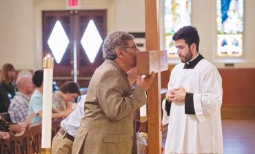 Father Esposito: Victory narrated through psalm and cross