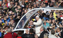 Find strength in tolerance, solidarity, pope tells Lithuanians