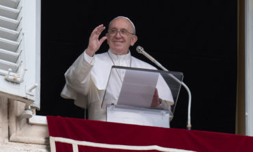 Pope Francis: Imitate God by being merciful to others