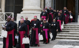 Pope chooses 'synodality' as theme for 2022 synod