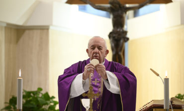 Pope thanks those who help, pray for vulnerable during pandemic