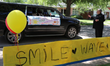 Hundreds say ‘thank you’ to longtime pastor