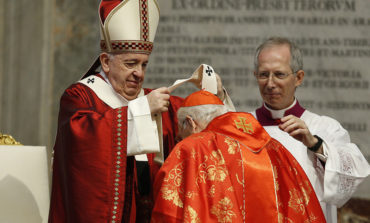 Pope at pallium Mass: World needs more prayer, less complaints