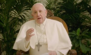 World must realize common humanity or fall apart, pope says