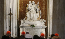 Pope asks Mary, Queen of Peace, to end war in Ukraine and everywhere