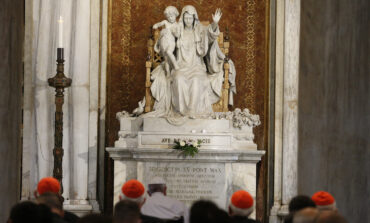 Pope asks Mary, Queen of Peace, to end war in Ukraine and everywhere