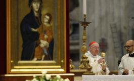 Meeting looks at how families protect life, pray, connect generations