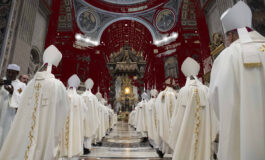 Pope prays for unity of church as he celebrates anniversary of Vatican II