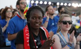 World Youth Day helps inspire young people to serve others, pope says