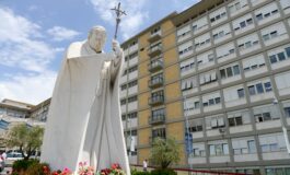 Doctors begin planning pope's discharge from hospital