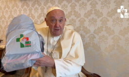 With doctor's OK, pope says he is ready for World Youth Day