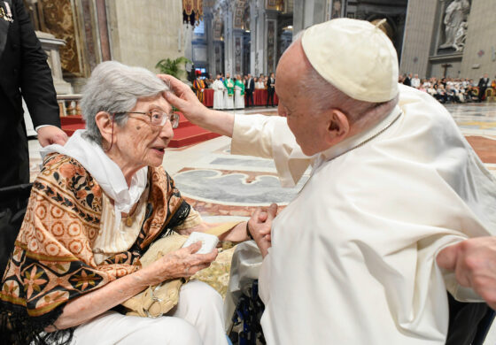 Pope to young people: To tackle life's ups and downs, look to the elderly