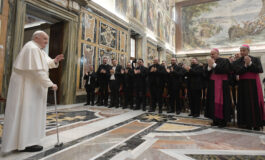 Pope gives seminarians Lenten goals