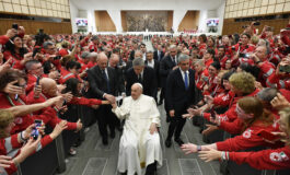 Defend the dignity of all, especially children, pope tells volunteers