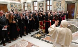Cultivate solidarity through prayer, adoration, pope tells donors