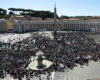 Jesus laid down his life out of love for each person, pope says
