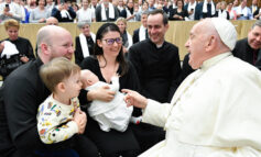 People decide whether to bring peace to the world or not, pope says